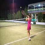 Elena 3*