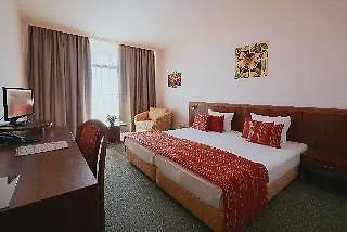 Üdülőközpont Elena 3*